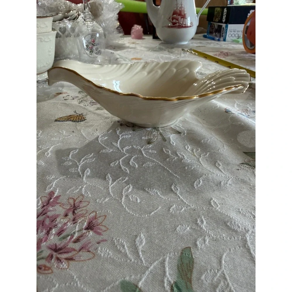 Lenox Ivory China Bird Swan Bowl Gold Trim Embossed Feather Serving Dish USA
